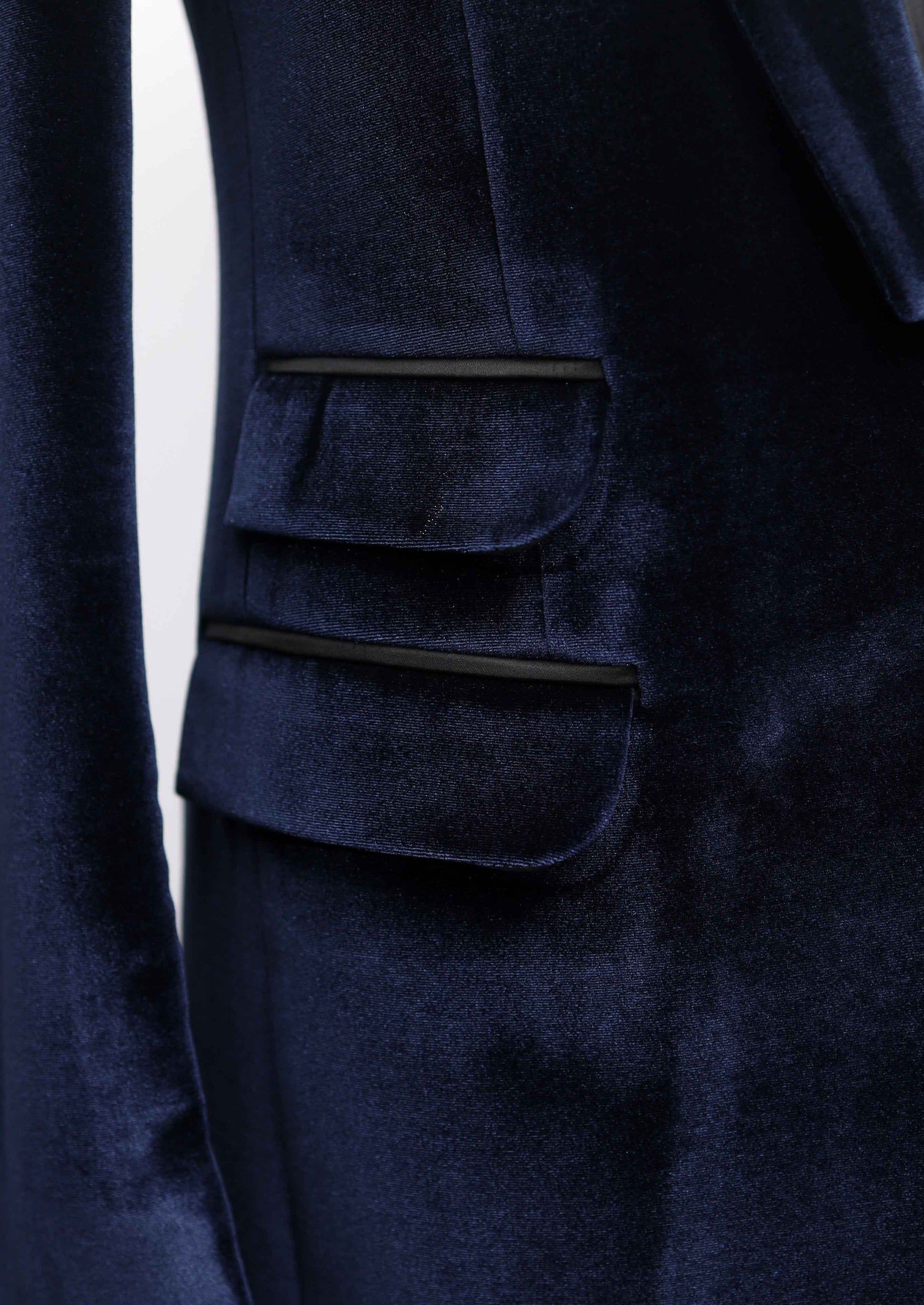 Navy Velvet Tuxedo Blazer with Contrast Lapel